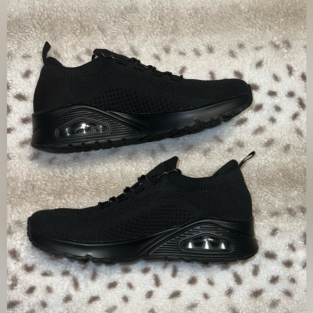 Women’s Skecher Shoes